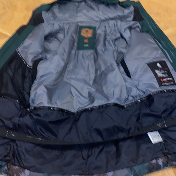 NWT!! Obermeyer Insulated Ski / Snowboard Jacket Night Ops Mens Size Sma… - Picture 11 of 15